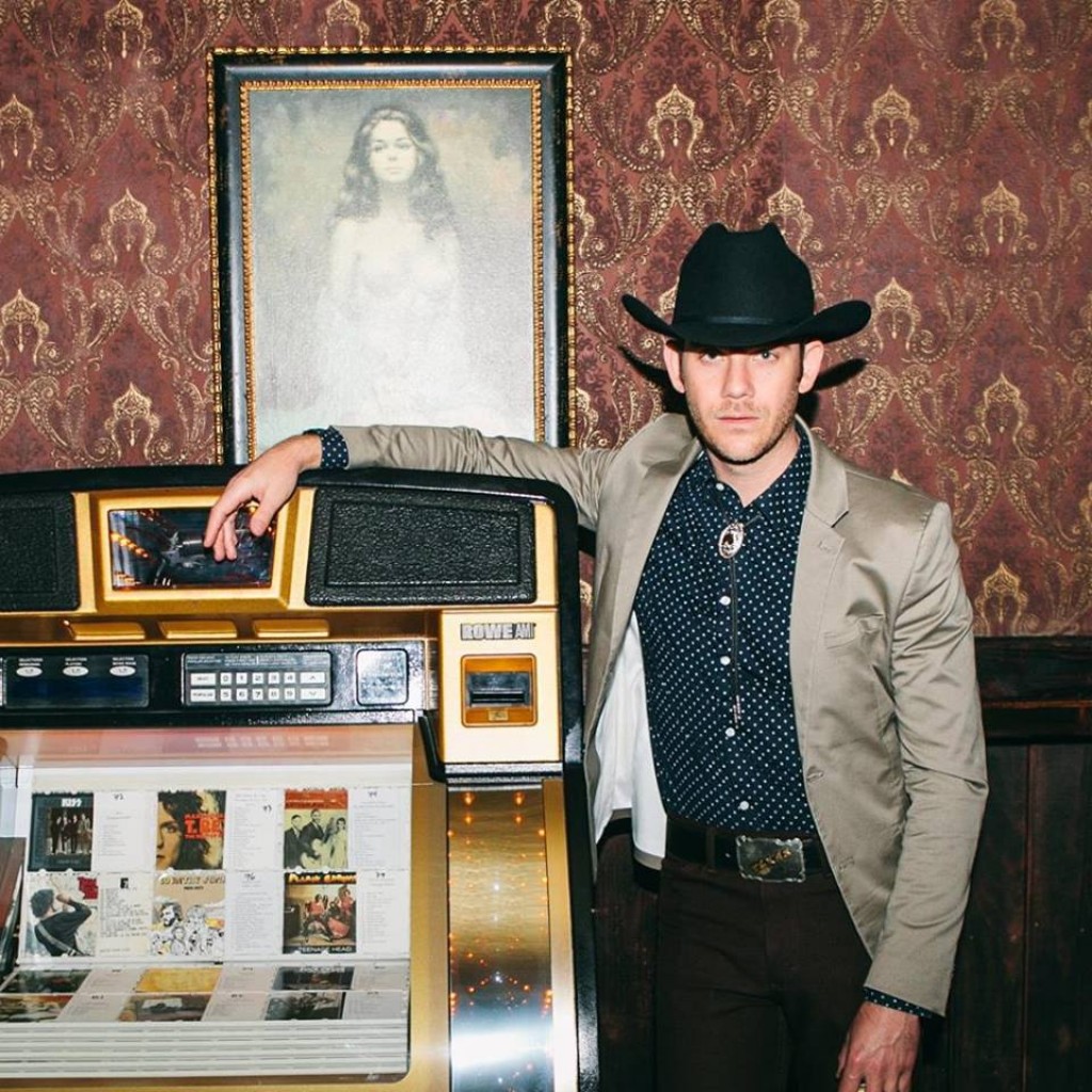 Sam Outlaw