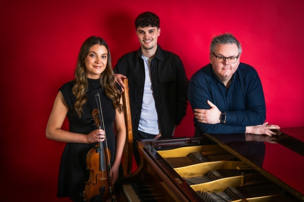 Séamus and Caoimhe Uí Fhlatharta with Ryan Molloy - Fri 26th Sept, Irish Cultural Centre