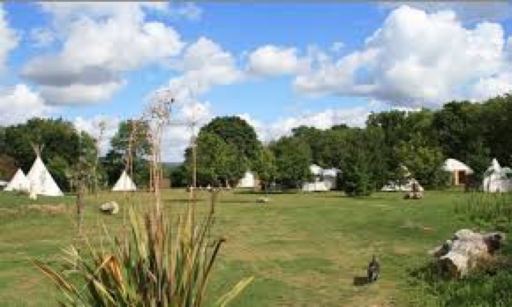 Bloomsburys, Biddenden