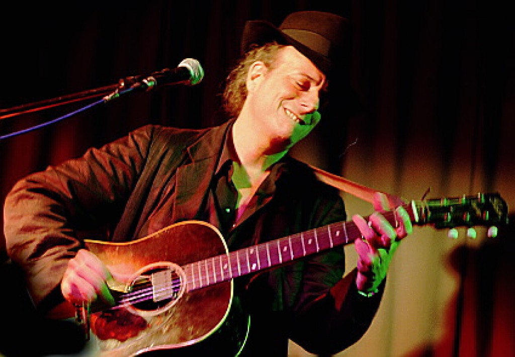 Gary Lucas