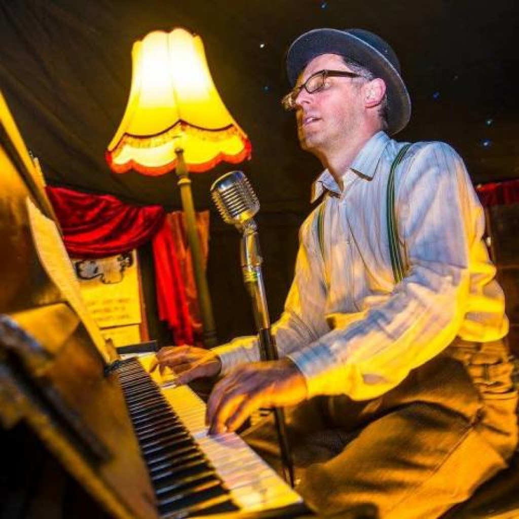 Leigh Delamere & The Gordanos