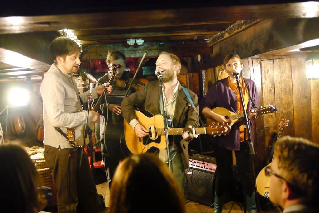 Tim Jones & the Dark Lanterns