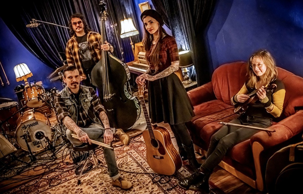 Mary Lee Family Band