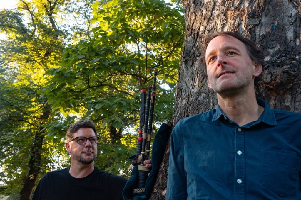 Alasdair Roberts & Donald WG Lindsay