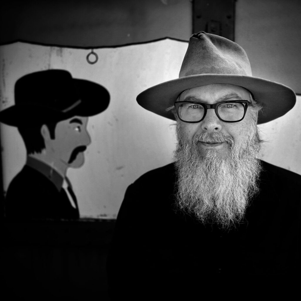 Otis Gibbs (USA)