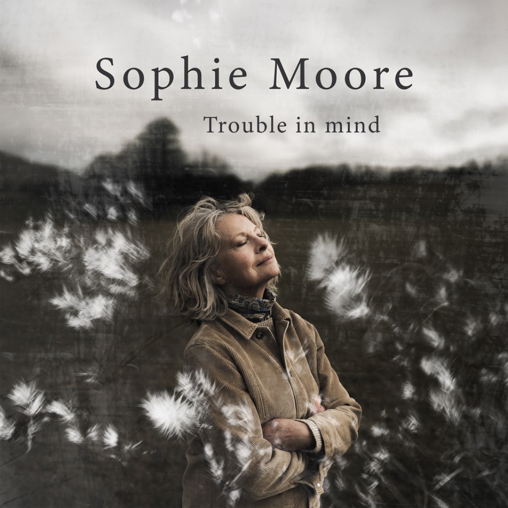 Sophie Moore with her band - a night of intimate music