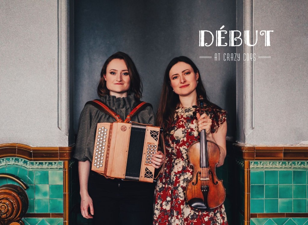 Début: The Askew Sisters