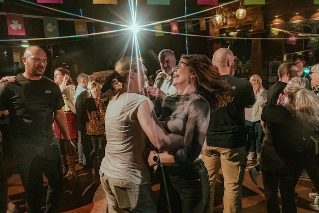Sets Céilí with The Abbey Céilí Band & Arlene McCarroll