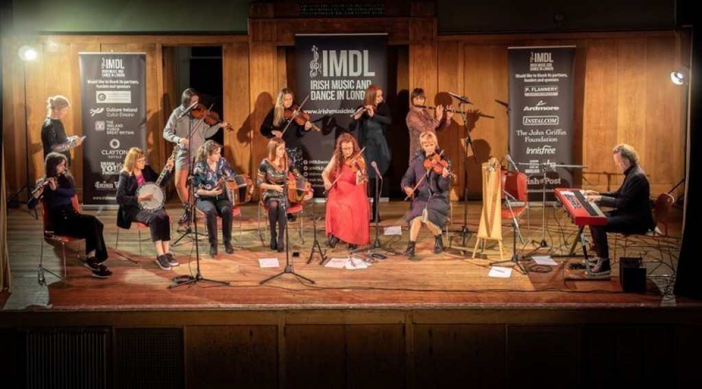 Christmas Hooley with the London Lasses!