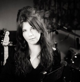 New Music: ´Blue Girl´ - Linda Em