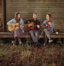 ´FOLK AT THE MEADOWS´ - SPRING 2023