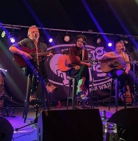 FEATURE: Sandy Kilpatrick comes home to a heartfelt showcase of local folk talent