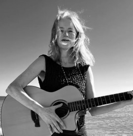 EP Review: Joy Jefford blooms late but brilliantly on ‘Woman’